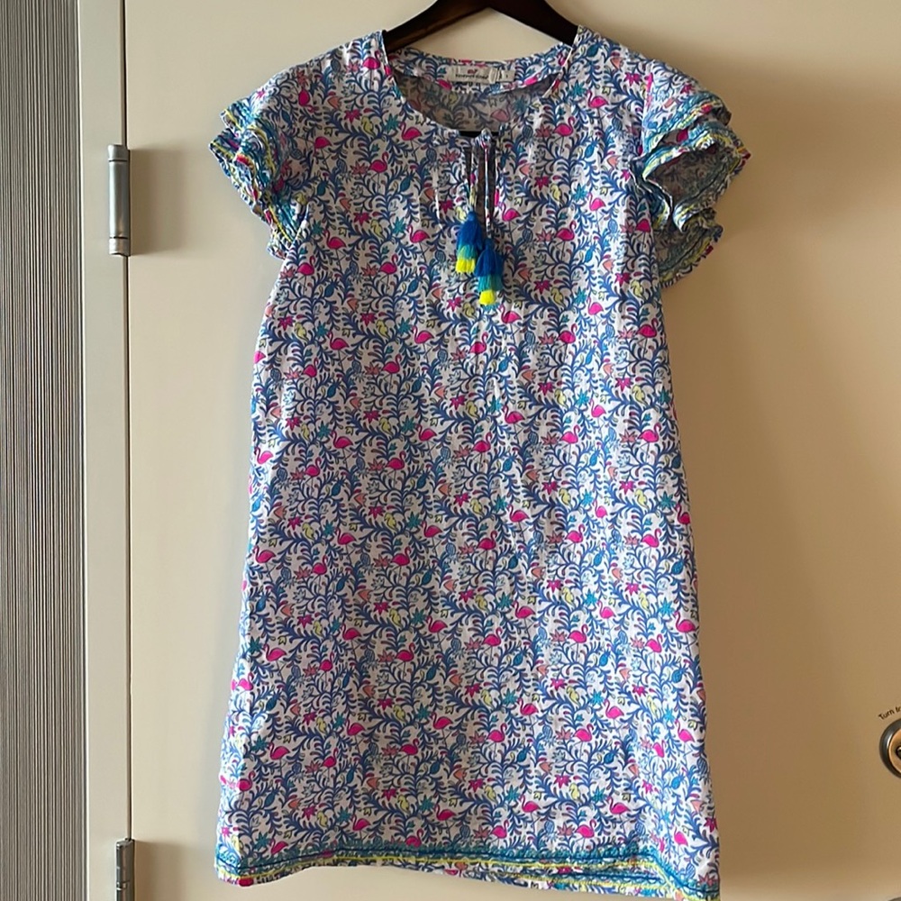 Vineyard Vines dress size small. runs bigger.